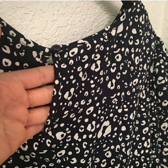 Shein Curve Babydoll blouse, size 3XL - Picture 4 of 7